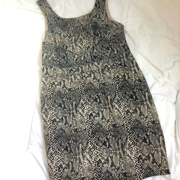 ❌SOLD❌ Michael Kors snake skin dress - Picture 4 of 11